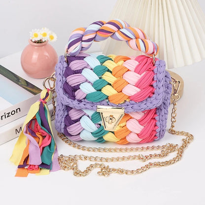 Amare’s Chunky Crochet Handbag