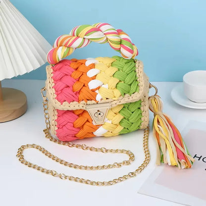 Amare’s Chunky Crochet Handbag