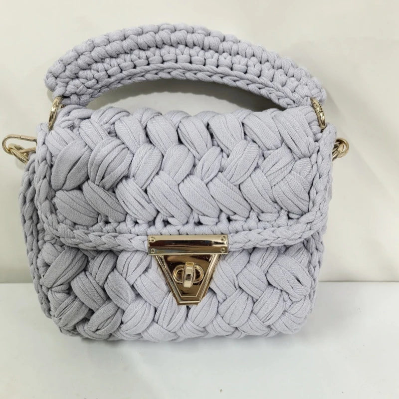 Amare’s Chunky Crochet Handbag